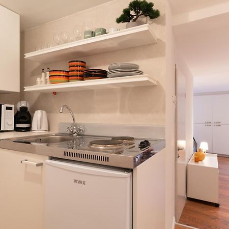 De Qua De La Studio Rovigno Esterno foto